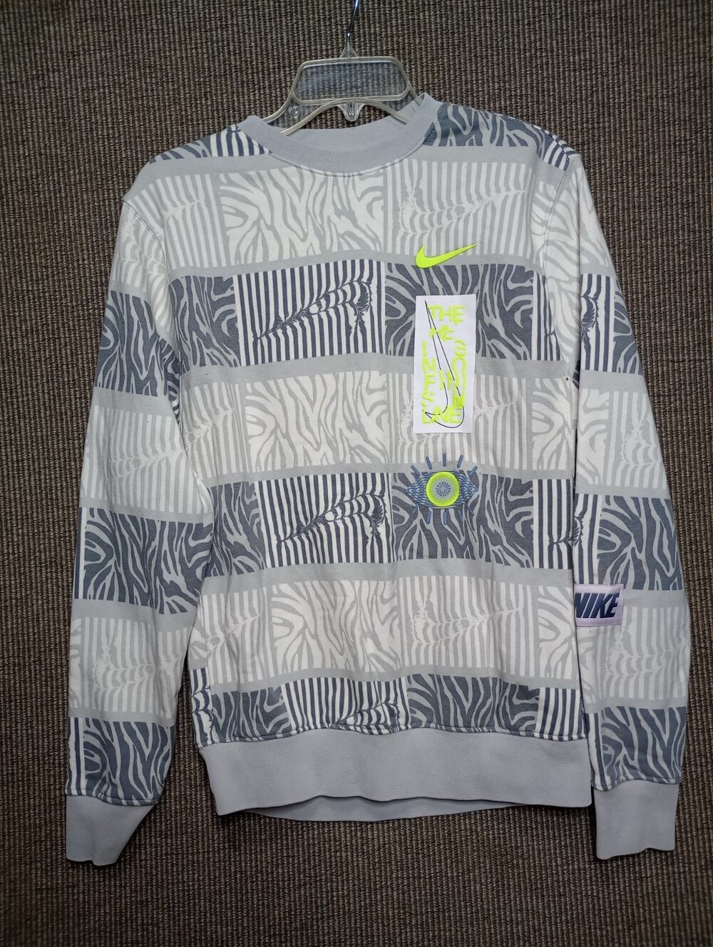 Nike Sweater Mens S Trippy Safari Zebra Stripe Pullover Graphic Crewneck